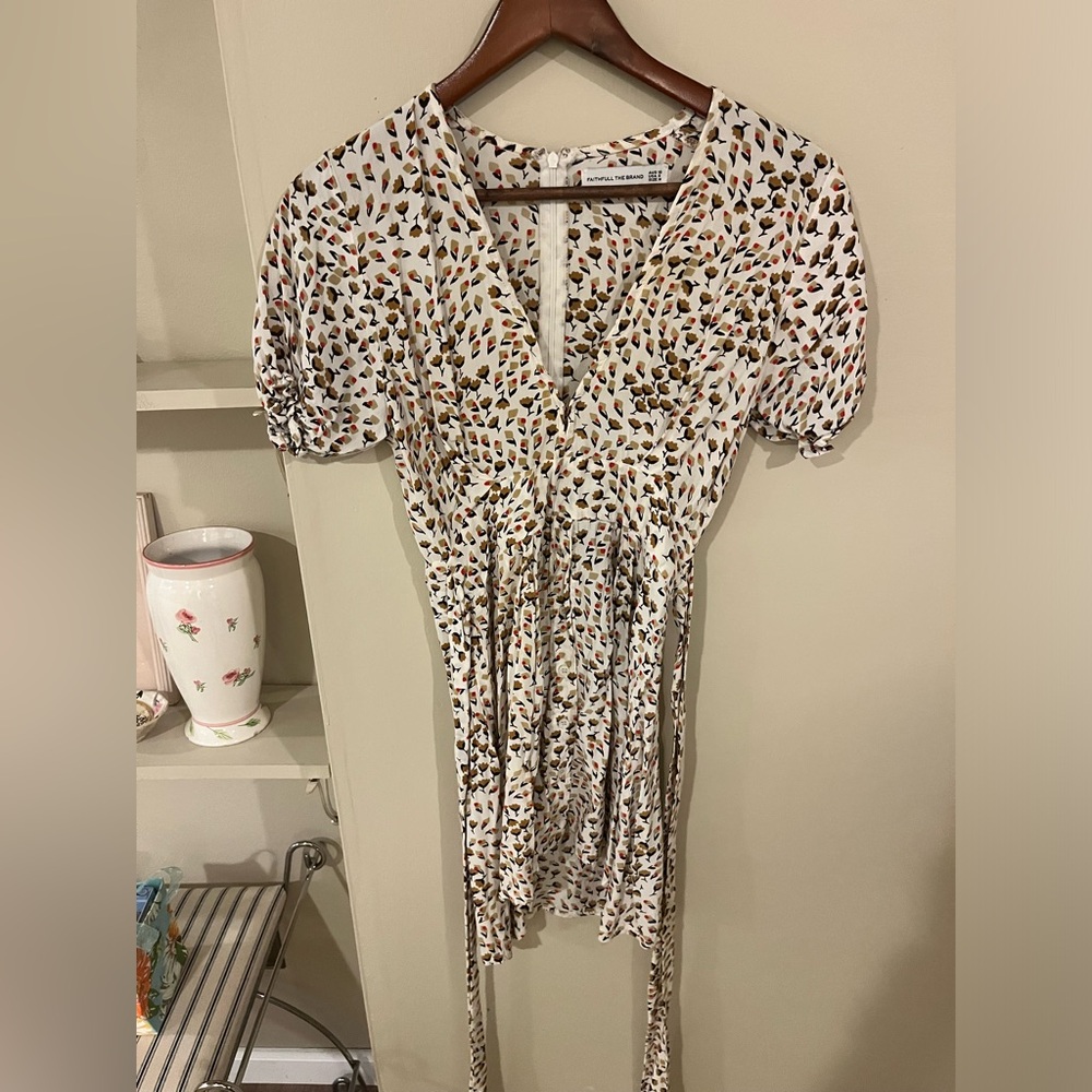 Faithfull The Brand Vanelli Mini Dress in Sabine Floral Print - Picture 3 of 5